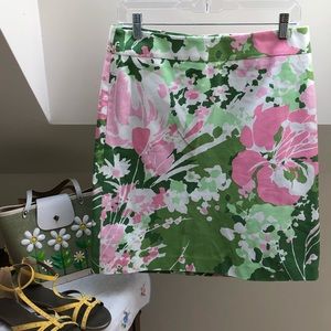 🌸TALBOTS 6P pink floral pencil skirt.